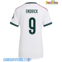 Camisa de time de futebol Real Madrid Endrick #9 Replicas 1º Equipamento Feminina 2026-27 Manga Curta